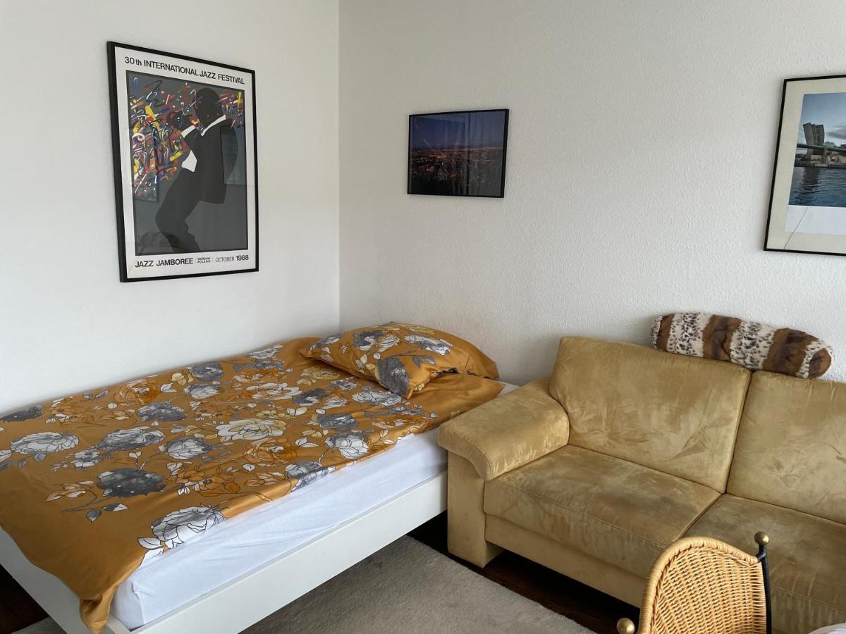 Wohnliches , Behagliches Zimmer Mit Balkon Und Wifi Mönchengladbach Kültér fotó